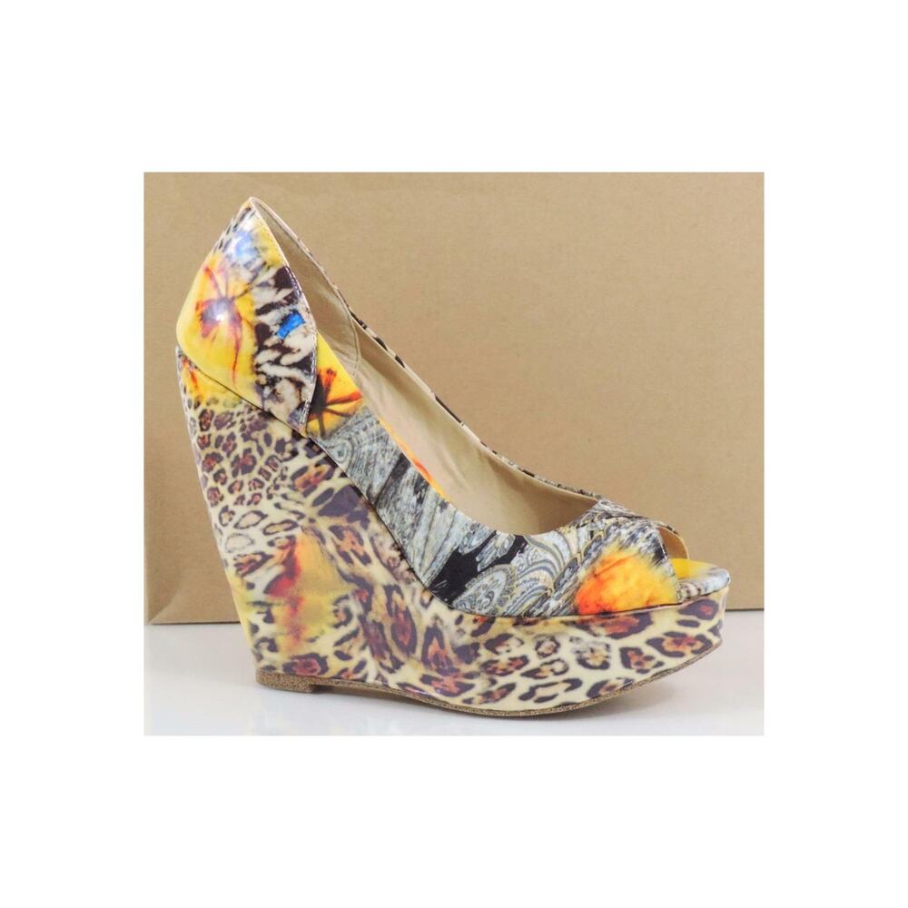 Women's Shoes Zigi Soho Rush Printed Wedge Pumps Heels Yellow Multi Size 7.5